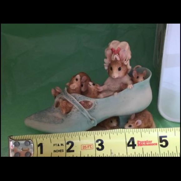 “Old Women who lived in a shoe” Border Fine Arts from Scotland Beatrix Potter - Picture 5 of 7
